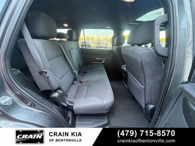 2025 Toyota Sequoia SR5 - 4WD / CLEAN CARFAX / ONE OWNER