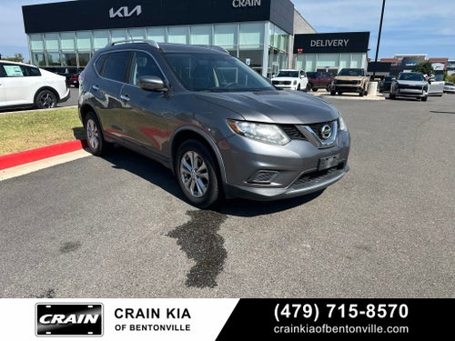 2016 Nissan Rogue SV - AWD / CLEAN CARFAX