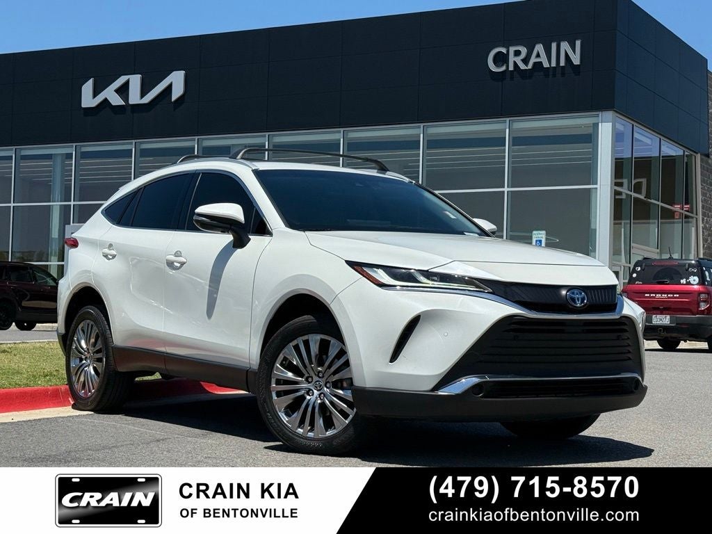 2022 Toyota Venza XLE - AWD