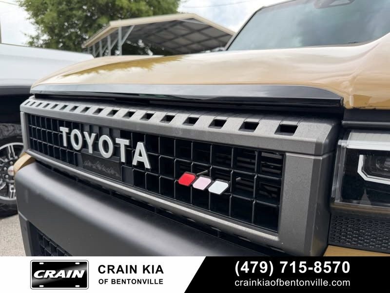 2024 Toyota Land Cruiser Base - 4WD / SUNROOF / ONE OWNER