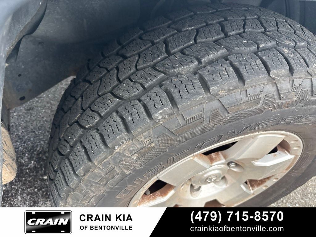 2010 Toyota FJ Cruiser Base - 4WD / CLEAN CARFAX