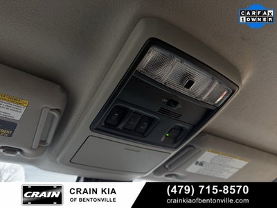 2024 Toyota 4Runner SR5 - 4WD / CLEAN CARFAX / ONE OWNER