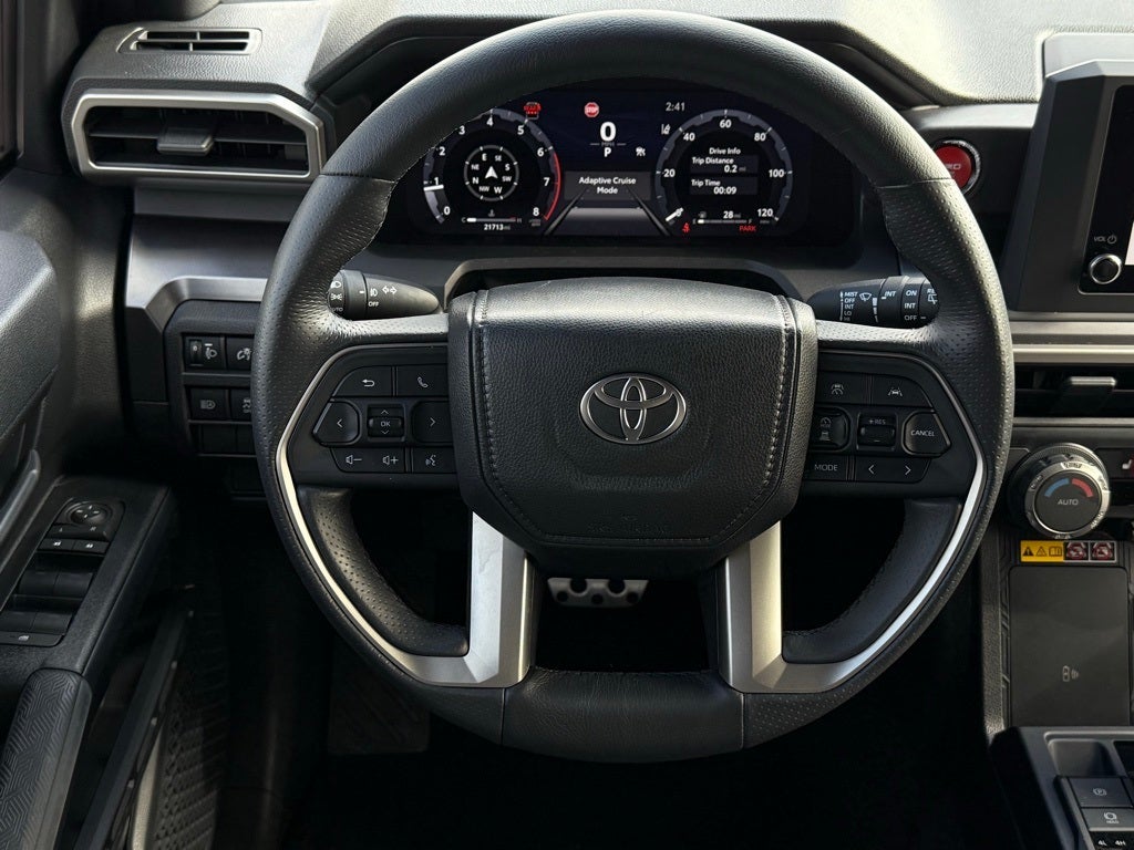 2025 Toyota 4Runner TRD Sport - 4WD / CLEAN CARFAX / ONE OWNER