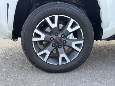 2025 Toyota 4Runner TRD Sport - 4WD / CLEAN CARFAX / ONE OWNER