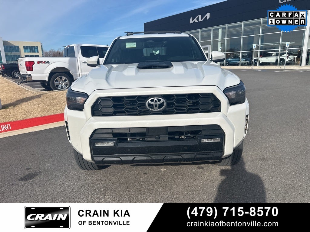2025 Toyota 4Runner TRD Sport - 4WD / CLEAN CARFAX / ONE OWNER