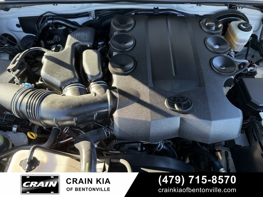 2018 Toyota 4Runner Limited - SUNROOF / LEATHER