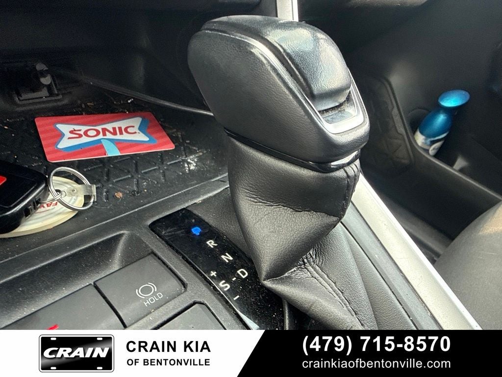 2022 Toyota RAV4 Hybrid SE - AWD / CLEAN CARFAX / ONE OWNER