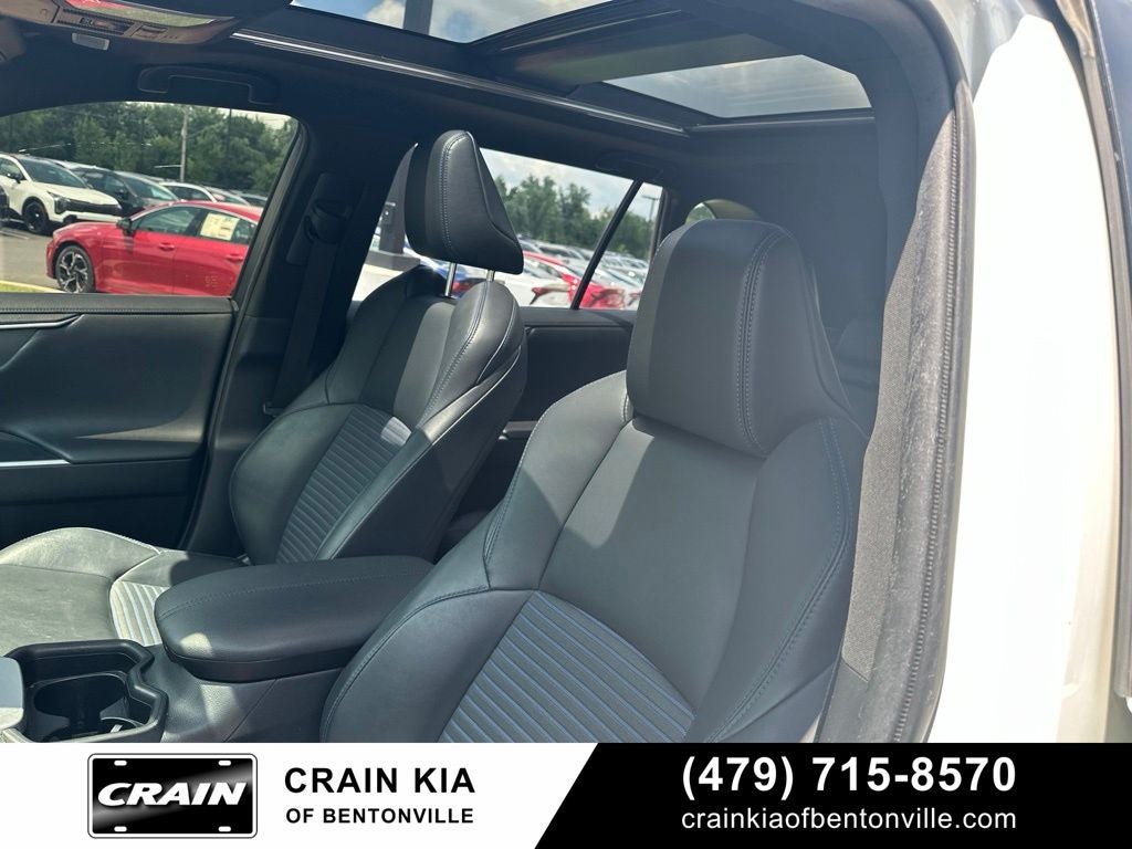 2020 Toyota RAV4 Hybrid XSE - AWD / SUNROOF / CLEAN CARFAX