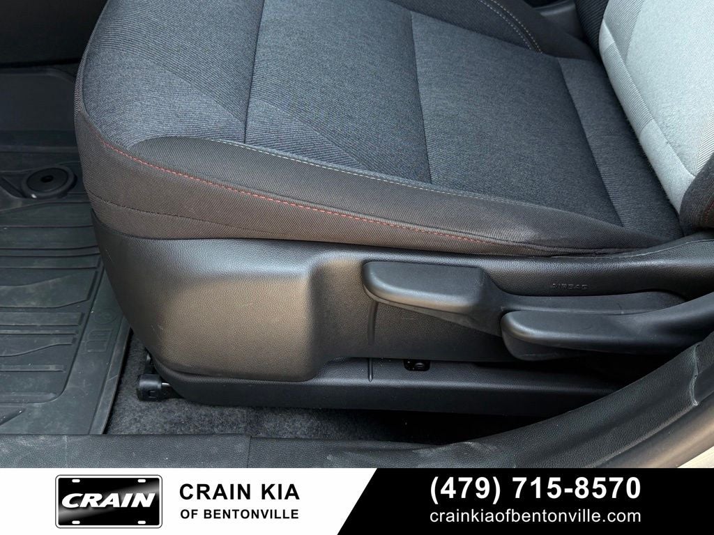 2025 Chevrolet Trax 1RS - CLEAN CARFAX