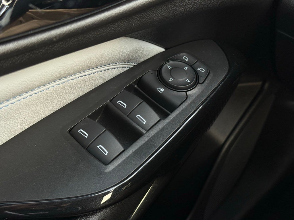 2025 Chevrolet Trax LT - CLEAN CARFAX / ONE OWNER