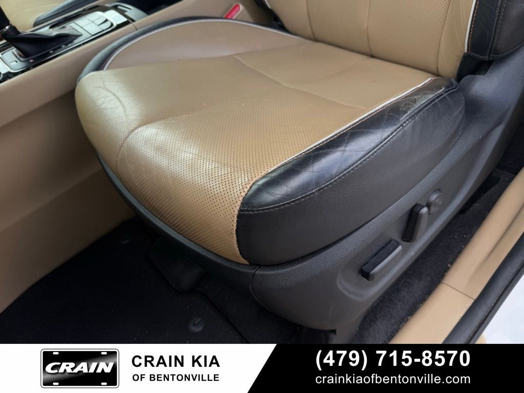 2016 Kia Sedona EX - CARFAX ONE OWNER