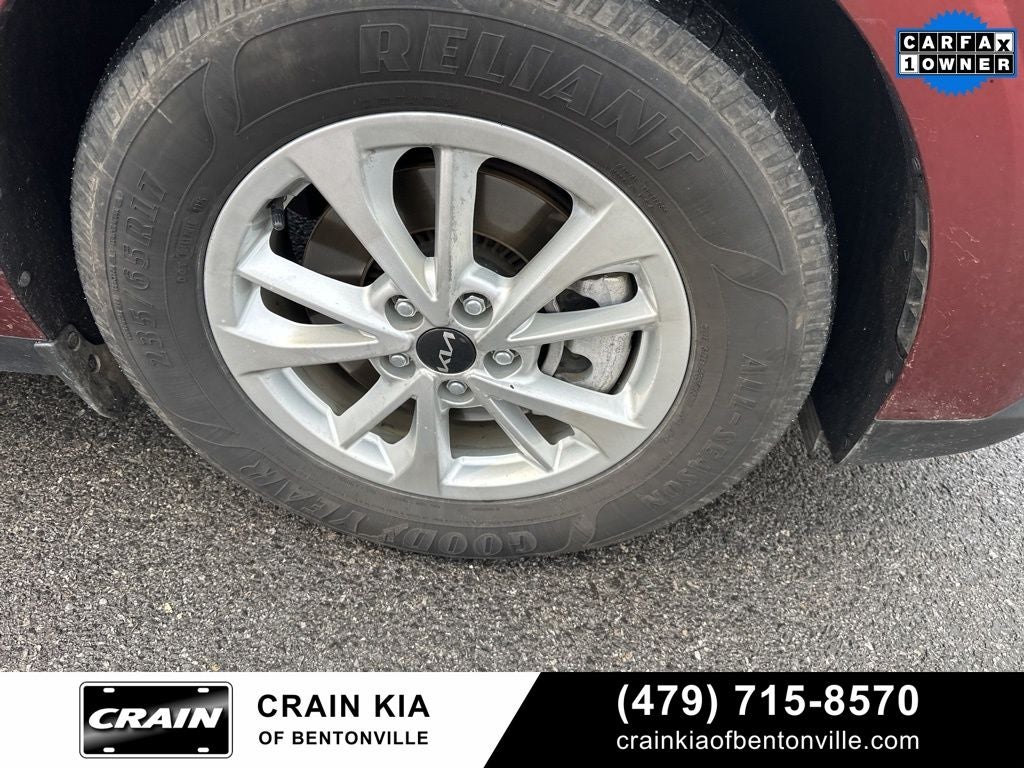 2022 Kia Carnival LXS - 8 SEATS / CLEAN CARFAX / ONE OWNER