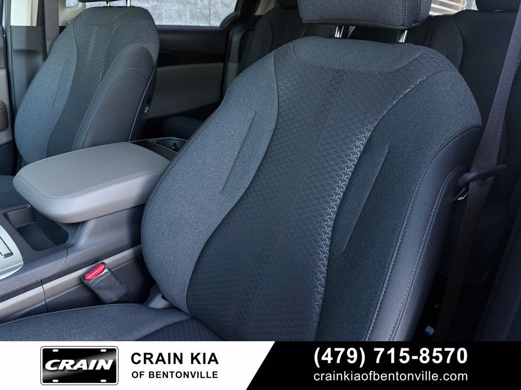 2027 Kia Carnival LX