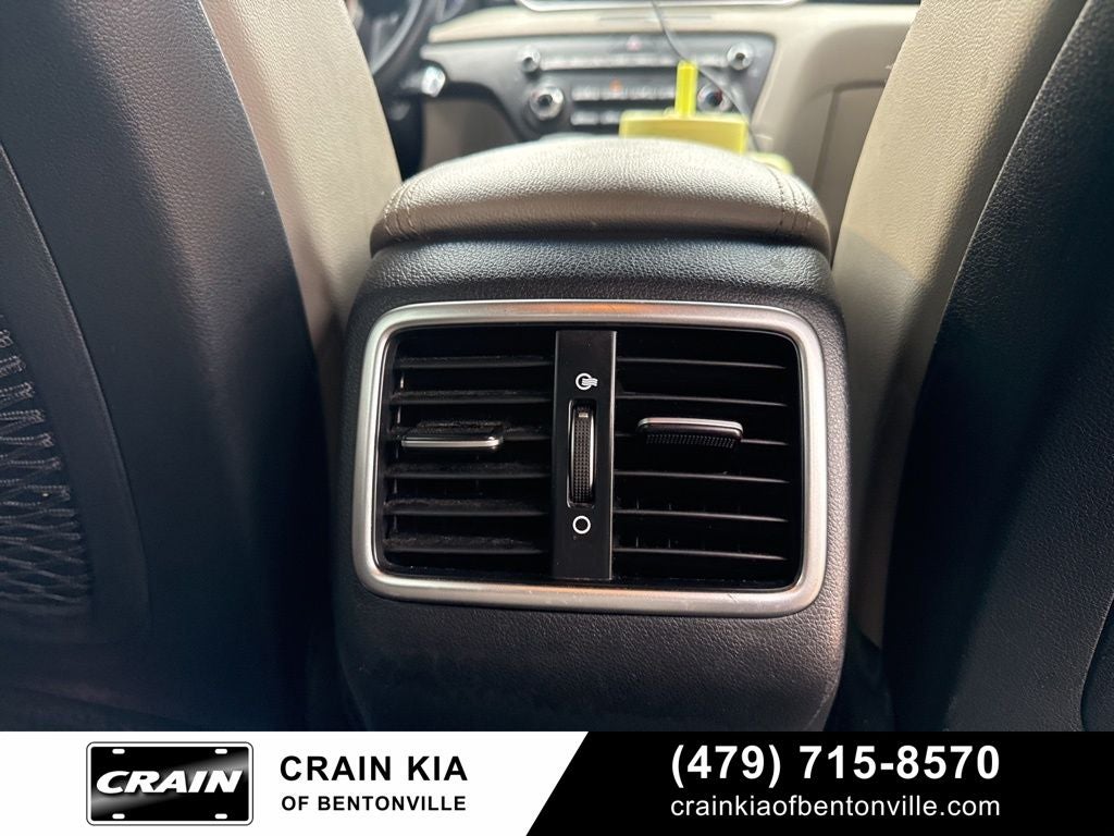2020 Kia Sportage S - CLEAN CARFAX / LEATHER SEATS