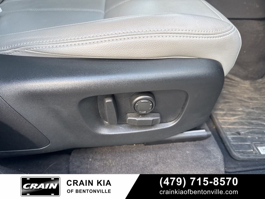 2024 Land Rover Range Rover Velar Dynamic SE - 4WD / SUNROOF / CLEAN CARFAX