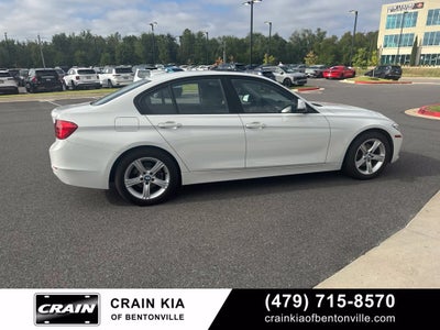 2015 BMW 3 Series 328i xDrive - AWD / SUNROOF