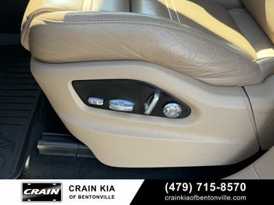 2019 Porsche Cayenne Base - AWD / PANORAMIC SUNROOF / CLEAN CARFAX