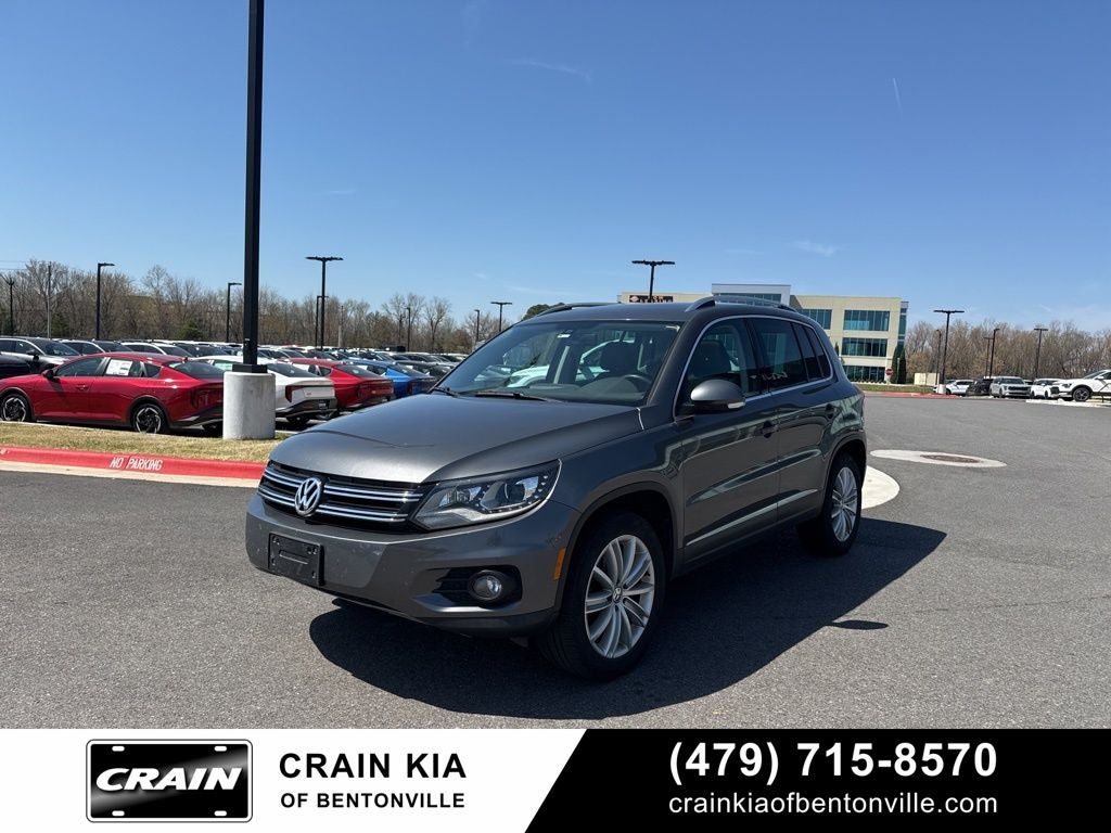 2016 Volkswagen Tiguan SE 4Motion - AWD / SUNROOF / CLEAN CARFAX