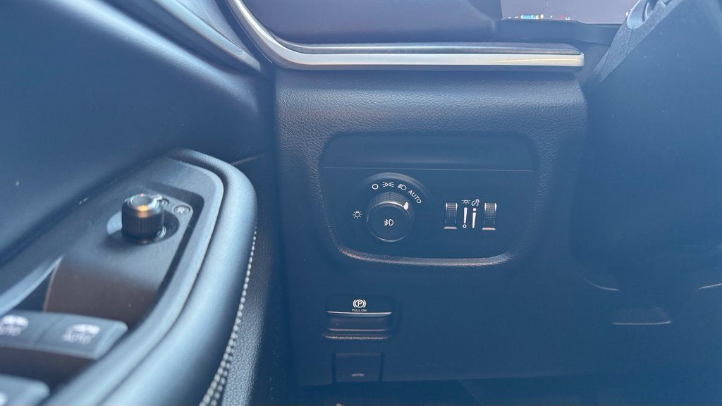 2024 Jeep Grand Cherokee L Limited 4X4 / HEATED SEATS / TOW PACK / HEATED SEATS