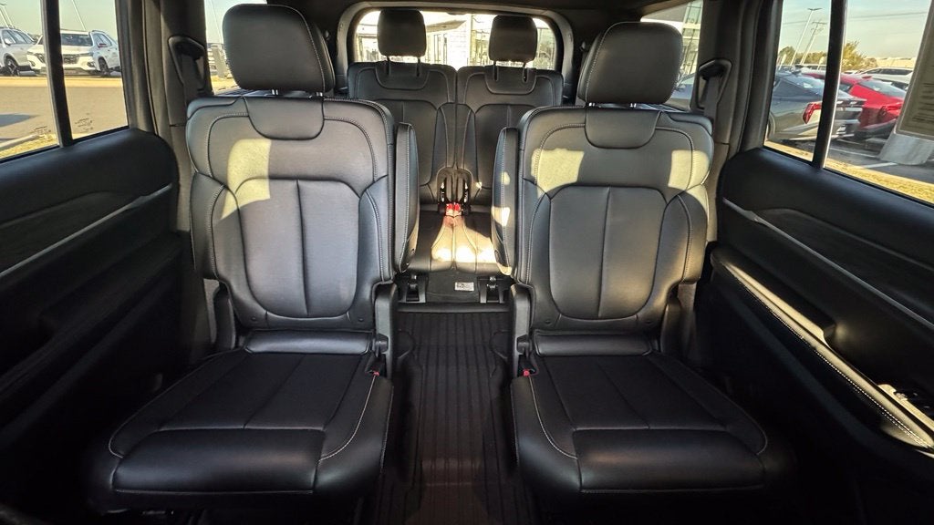 2024 Jeep Grand Cherokee L Limited 4X4 / HEATED SEATS / TOW PACK / HEATED SEATS