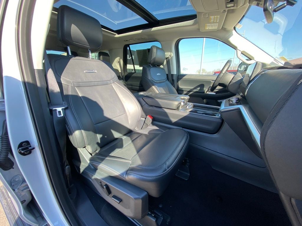 2025 Ford Expedition Platinum NAV / SUNROOF / HEATED SEATS