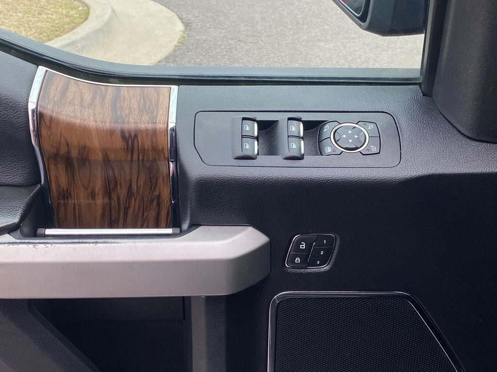 2019 Ford F-150 Lariat ONE OWNER / HEATED SEATS / 4X4