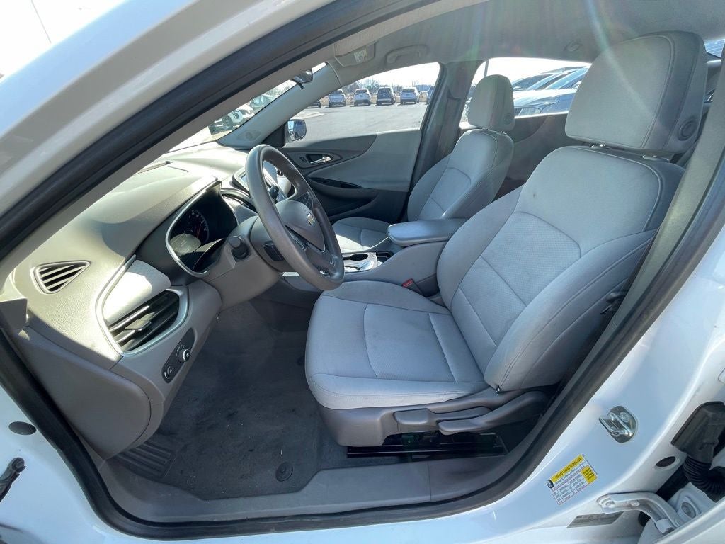 2016 Chevrolet Malibu LS 1LS