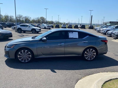 2023 Nissan Altima 2.5 SL CLEAN CARFAX / HEATED SEATS