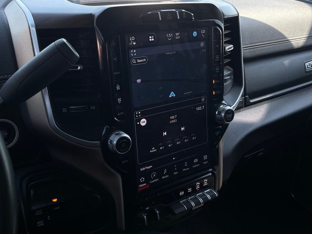 2024 RAM 2500 Laramie 4X4 / NAV / HEATED SEATS