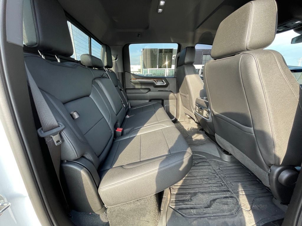 2023 GMC Sierra 1500 Elevation 4X4 / LEATHER / HEATED SEATS