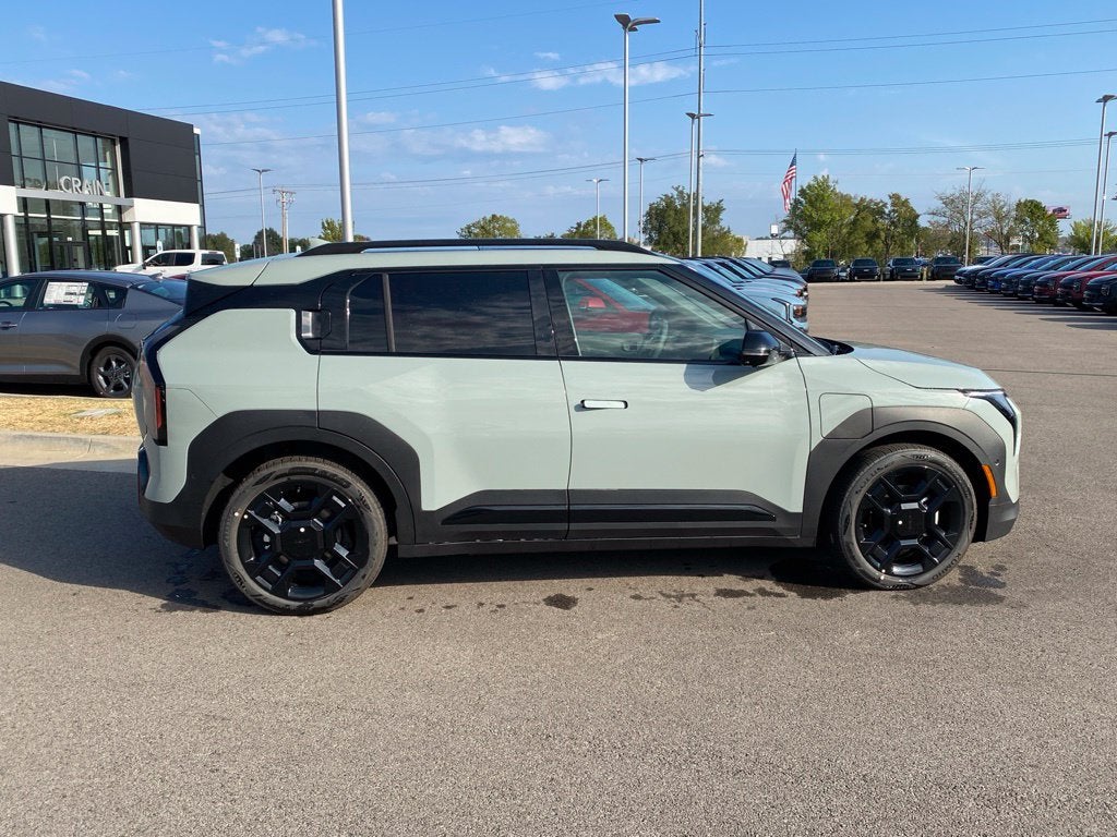 2027 Kia EV3 Base