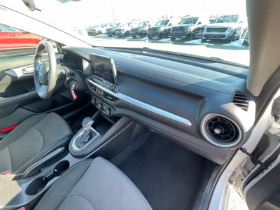 2024 Kia Forte LXS CPO / ONE OWNER