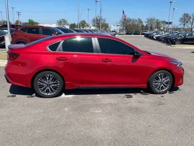 2024 Kia Forte GT-Line SUNROOF / HEATED SEATS / NAV