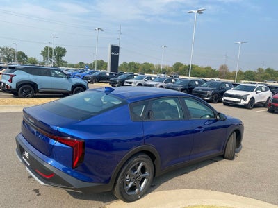 2026 Kia K4 LXS