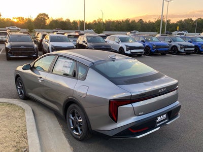 2026 Kia K4 LXS