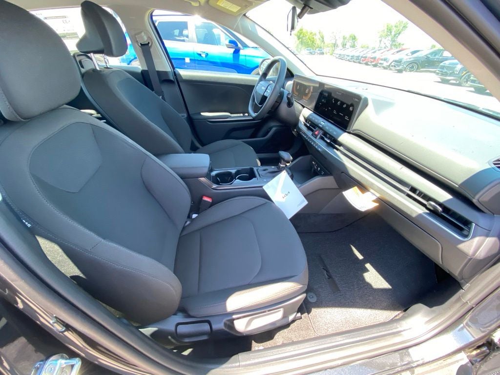 2026 Kia K4 LX