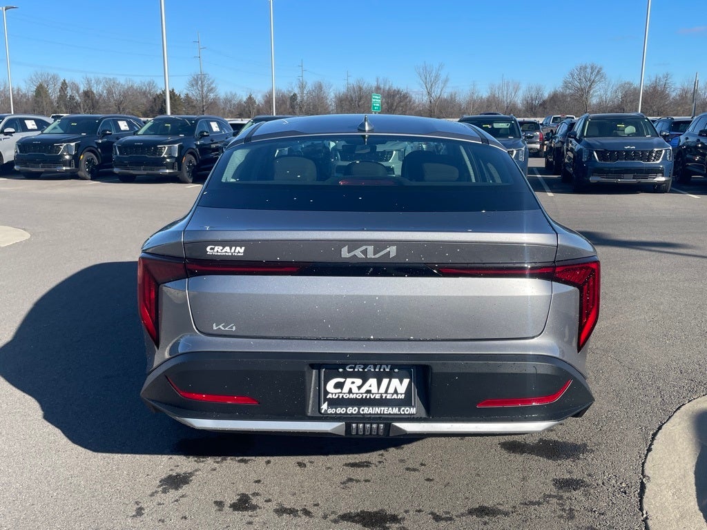 2026 Kia K4 LXS