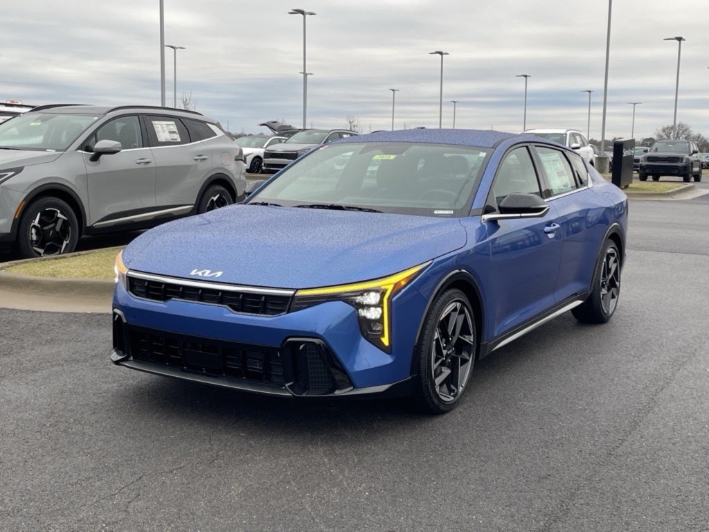 2025 Kia K4 GT-Line