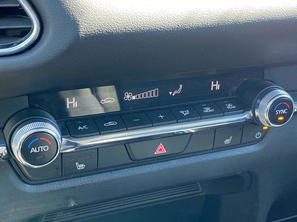 2025 Mazda Mazda CX-30 2.5 S Preferred Package AWD / CLEAN CARFAX / HEATED SEATS