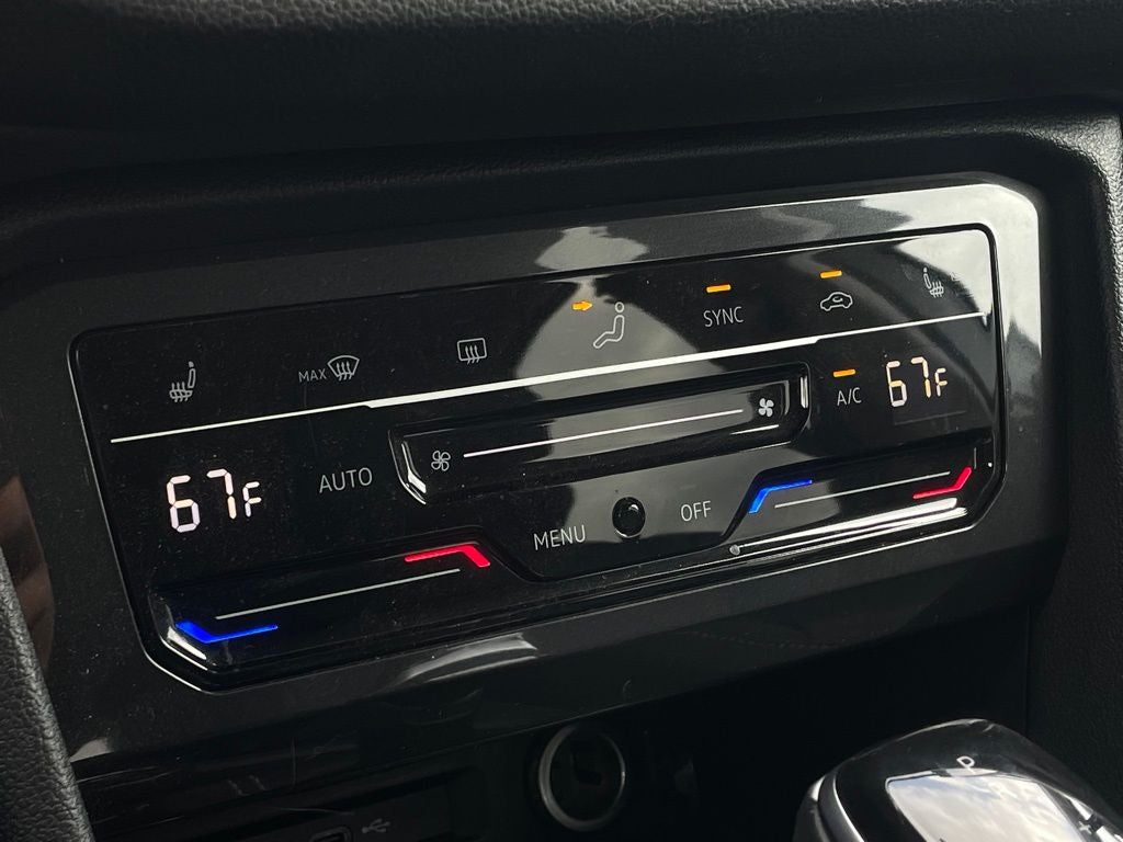 2024 Volkswagen Tiguan 2.0T SE AWD / HEATED SEATS