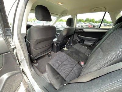 2017 Subaru Outback 2.5i Premium AWD /
