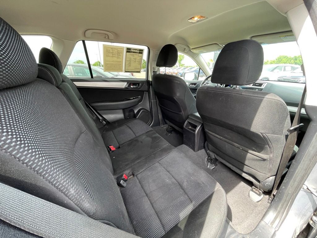 2017 Subaru Outback 2.5i Premium AWD /