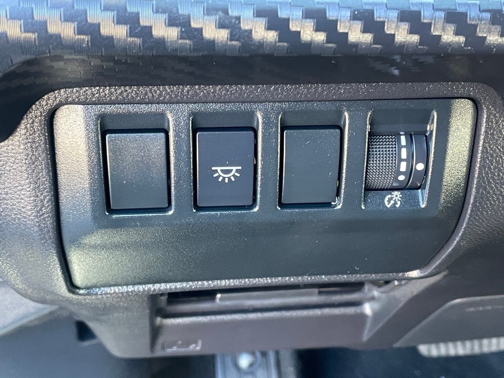 2023 Subaru Ascent Premium AWD / HEATED SEATS