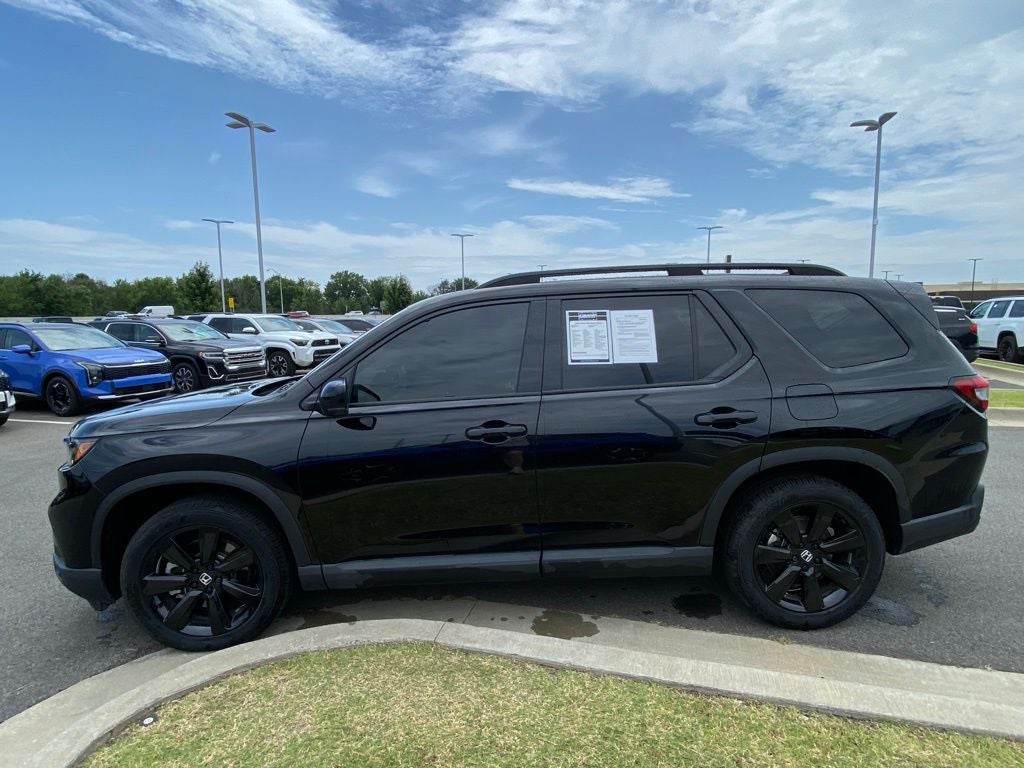 2025 Honda Pilot Black Edition AWD / 3RD ROW / LOADED / ONE OWNER