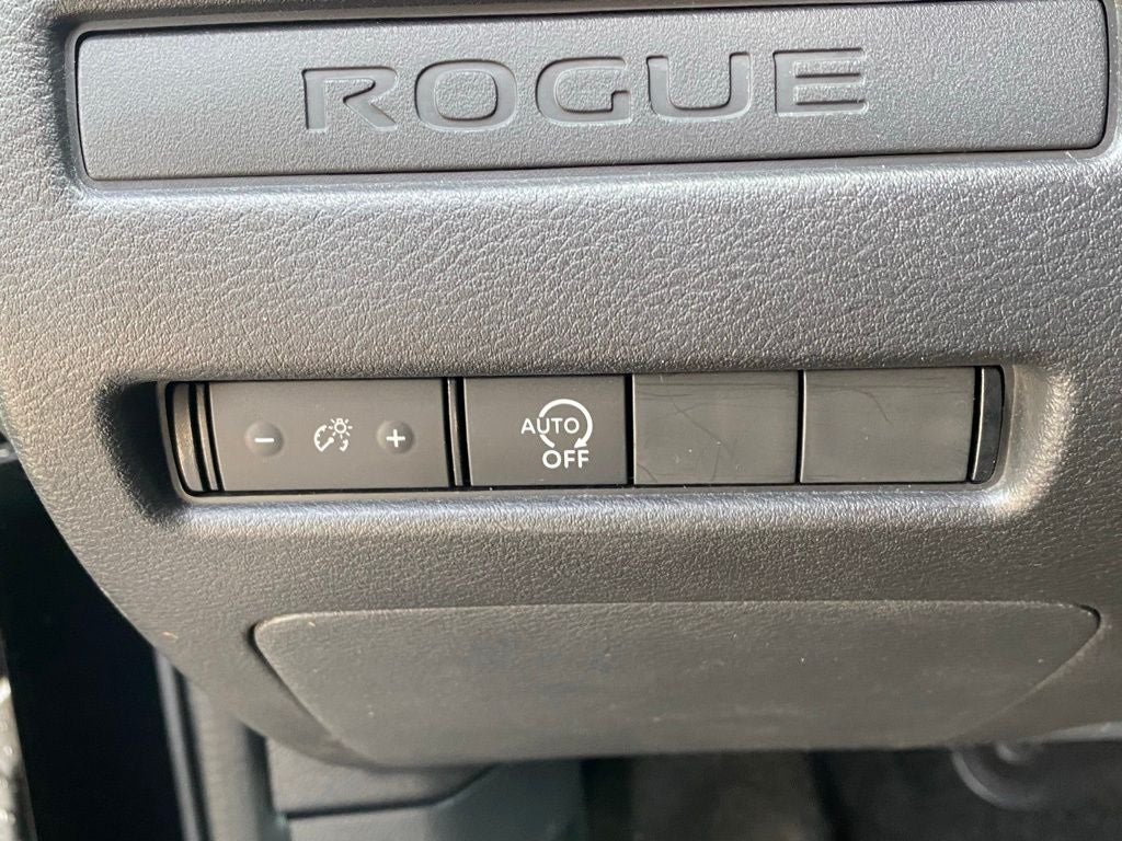 2023 Nissan Rogue S ONE OWNER / AWD