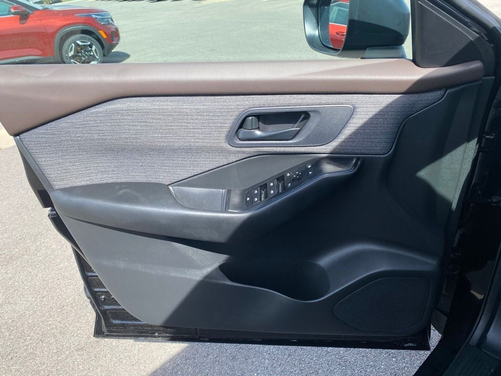 2023 Nissan Rogue S ONE OWNER / AWD