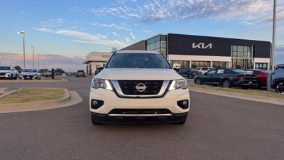 2020 Nissan Pathfinder SL