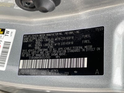 2024 Toyota Highlander LE SUNROOF / CAPT CHAIRS / 3RD ROW