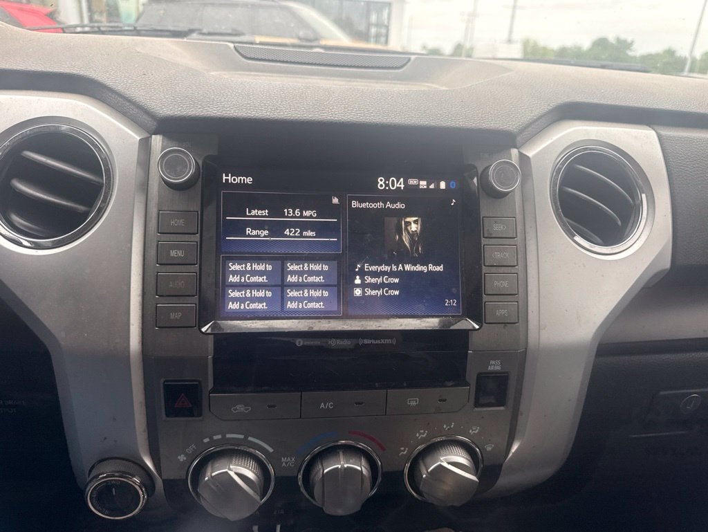 2021 Toyota Tundra SR5 5.7L V8 / 4X4 / SR5 UPGRADE PACKAGE