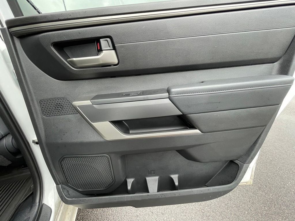 2024 Toyota Tundra SR5 4X4 / ONE OWNER / CLEAN CARFAX